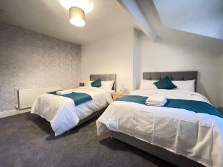 Whitley Road Professional let - 7