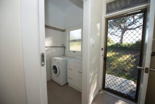 River Panorama Beach House - 9