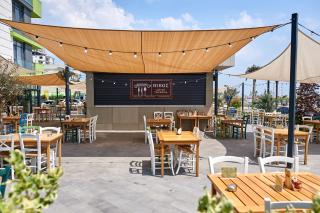 Smarald Apartment ALEZZI Spa n Pools Beach resort - Năvodari - 3