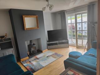 Castleview Large 3 Bedroom Family House - Glenarm - 0