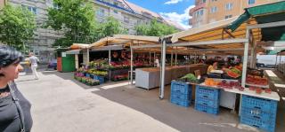 Apartment Flora - late check-out at noon 12 o clock for free - Bratislava - 4