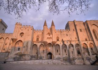 Lunaria Annua Coeur Centre-Historique Avignon, à deux pas du Palais, 4-5 personnes Clim Wifi - Avignone - 8