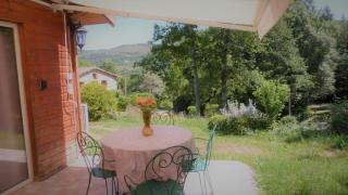 Gîte la Lanterne transition écologique avec borne de recharge 7kw Site sous vidéo protection - 3