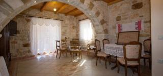 Fioro Stone House - 6