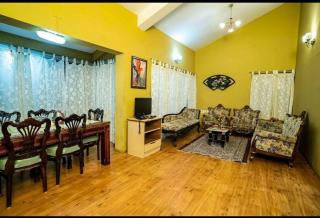 Rustic 3-BR Villa w/ Front & Back Yards in the mountains - Ooty - 1