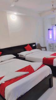 SRI VIGNESH RESIDENCY - Chennai - 9