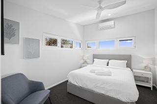 Bluehaven Woolgoolga - Brand New, Ocean Views, 200m Stroll to Beach and Restaurants! - Woolgoolga - 2