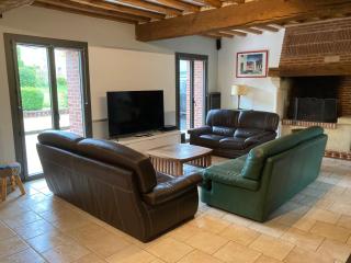Disponible pour le grand week-end du 8 mai, grande maison pour 12-15 personnes avec jardin, pétanque, baby foot, cheminée et barbecue - Ganzeville - 8