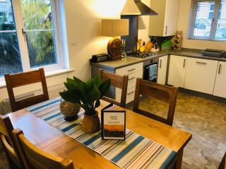 Starfish Cottage- private beach access- dog friendly - 4