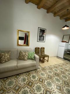 Studio 18 - 7