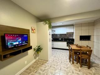 Residencial Bernardo, Meia quadra do trapiche - Florianópolis - 2