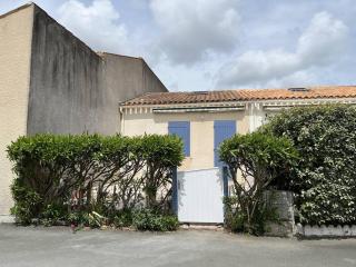 Maison rénovée 4 couchages à 350m de la plage avec jardinet et parking privé - FR-1-246A-129 - Dolus-d'Oléron - 0