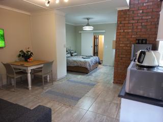 Lazy Days Apartments - Jeffreys Bay - Jeffreysbaai - 7