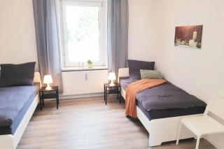 CosyHomes24 - Altbauwohnung für Monteure mit großen Zimmern und mit Parkmöglichkeit - Velbert - 6