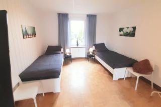 CosyHomes24 - Altbauwohnung für Monteure mit großen Zimmern und mit Parkmöglichkeit - Velbert - 4