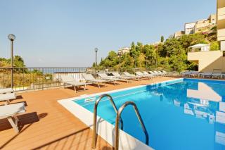 GuestHost - Calipso Seaview Flat with Private Parking - 8