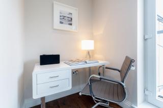 Roomspace Serviced Apartments - Trinity House - 2
