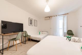 Functional & Central Flat with Netflix - Bari - 2