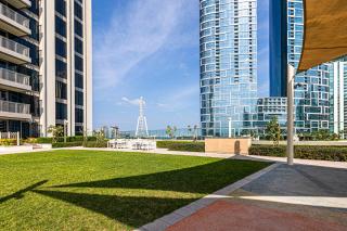Sea View 2BD in new 52 42 tower Dubai Marina - 3