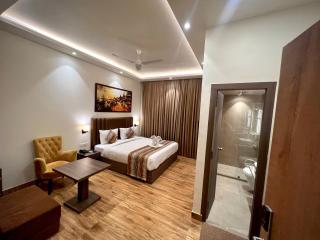 Sugar Stars Inn - Varanasi - 6