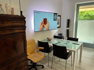 Appartement like complete Suite with Terrasse, very close to centre, beautiful, superquiet, parking !! - Erfurt - 9