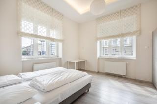 Cascade Corvin Apartment - Budapest - 5