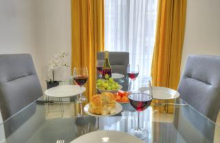 Brand new and tastefully furnished 2 bedroom apartment DDIF1-2 - 2