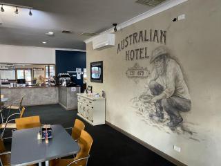 Australian Hotel Young - 3