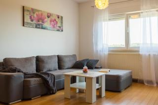 Apartman E&T **** - Pula - 0