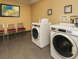Comfort Inn West - Ottawa - 3