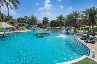 Radisson Blu Hotel & Resort, Al Ain - Al Ain - 2