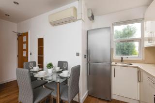 Skyvillion - Lovely 2-Bed Central London Apartment - London - 9