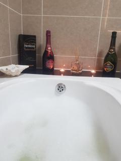 Hotel-styled apartment Spare room shared space Fourways - Sandton - 6