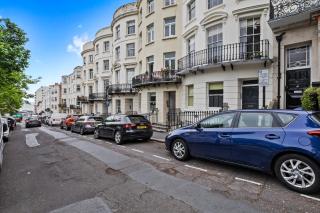 Escape to the Sea Large Property- beach 150 meters- Sleeps 5 - FAST WIFI - Brighton & Hove - 3