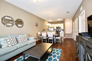 Luxury 3 Bedroom Townhouse, Comfortable Sleeps 8 Super Close To Disney! - 6