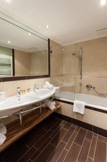 Hotel Neuhaus - 9