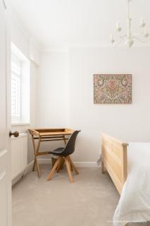 6 Woodville - The Mumbles - 3