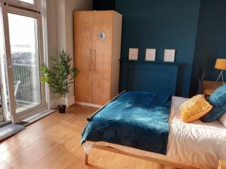 Swansea Townhouse Perfect for contractors Private double rooms - Swansea - 0