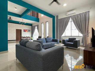 Desaru Arcadia Villa with Pool Table, Outdoor BBQ, Indoor Steamboat by Beestay - 2