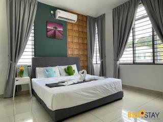 Desaru Arcadia Villa with Pool Table, Outdoor BBQ, Indoor Steamboat by Beestay - 7