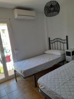 Bonito apartamento a 50 metros de la playa. - San Luis de Sabinillas - 3