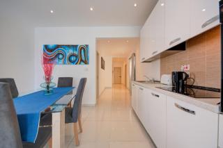 Sapphire Residences - Apartments & Penthouse In Central Sliema By Shortletsmalta - Sliema - 1