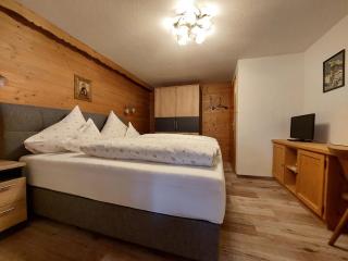 Gästehaus Rita - Sankt Anton am Arlberg - 1