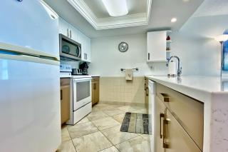 Holiday Villas III 703 - 4