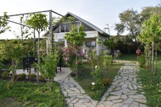 Beachfront, Tirana Guest House - Velipojë - 0