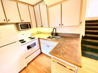 Charming 1 Bedroom Beach Condo Prime Location Great Value - Pahala - 7