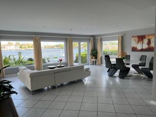 WaterFront 4BR 3B,Intercoastal,Pool,5 min walk to beach-7 - 2