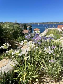 Spacious new villa with pool above the pristine beach - FIRST SEASON PRICING!!! - Prvić Šepurine - 7