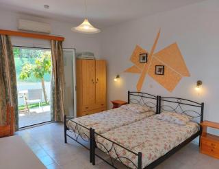 Villa Eleni (Studio 1) Fully equiped, near the sea - Agios Gordios - 0