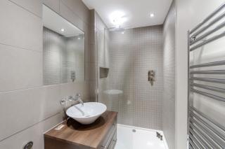 Roomspace Serviced Apartments - Kinnaird Court - Esher - 2